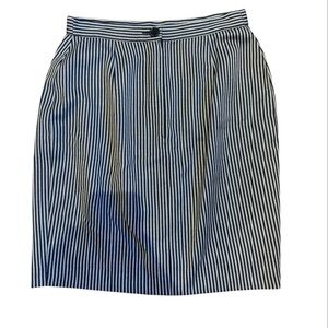 Vintage Studio‎ 0001 by Ferre Made in Italy Women’s Pin Stripe Skirt Size 10